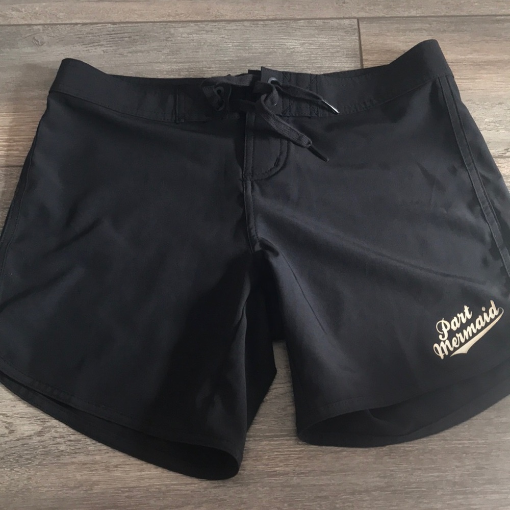 billabong water shorts